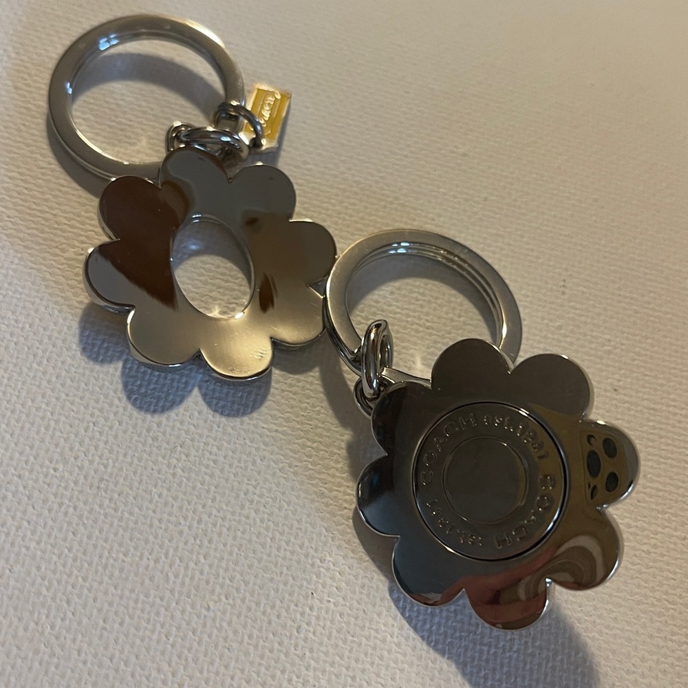 Coach Yellow Flower Valet Keychain - Picture 6 of 8